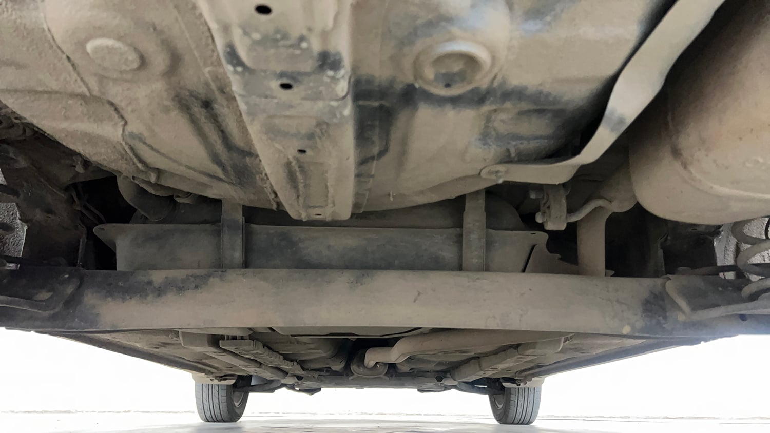 Used 2014 Hyundai Grand i10 Asta 1.2 Kappa VTVT (O) Petrol Manual extra REAR UNDERBODY VIEW (TAKEN FROM REAR)