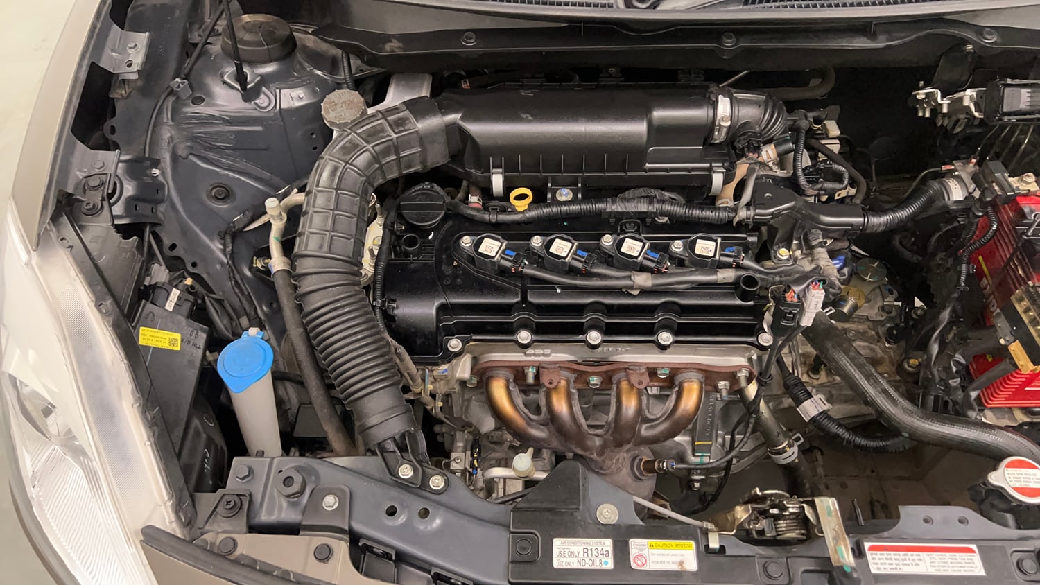 Used 2021 Maruti Suzuki Swift VXi Petrol Manual engine ENGINE RIGHT SIDE VIEW