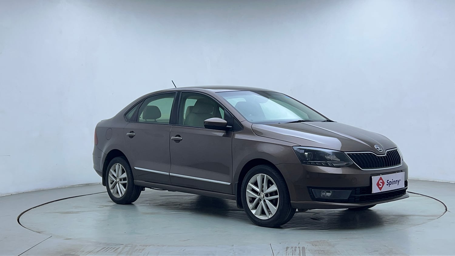 Used 2021 Skoda Rapid Style AT Petrol Automatic exterior RIGHT FRONT CORNER VIEW