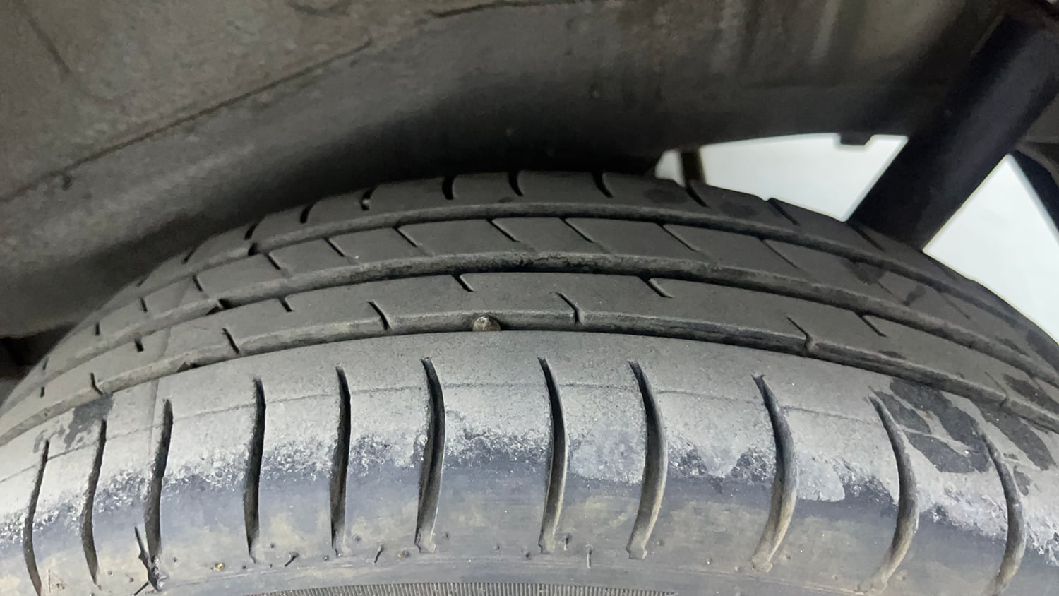 Used 2018 Maruti Suzuki Wagon R 1.0 VXI AMT Petrol Automatic tyres LEFT REAR TYRE TREAD VIEW