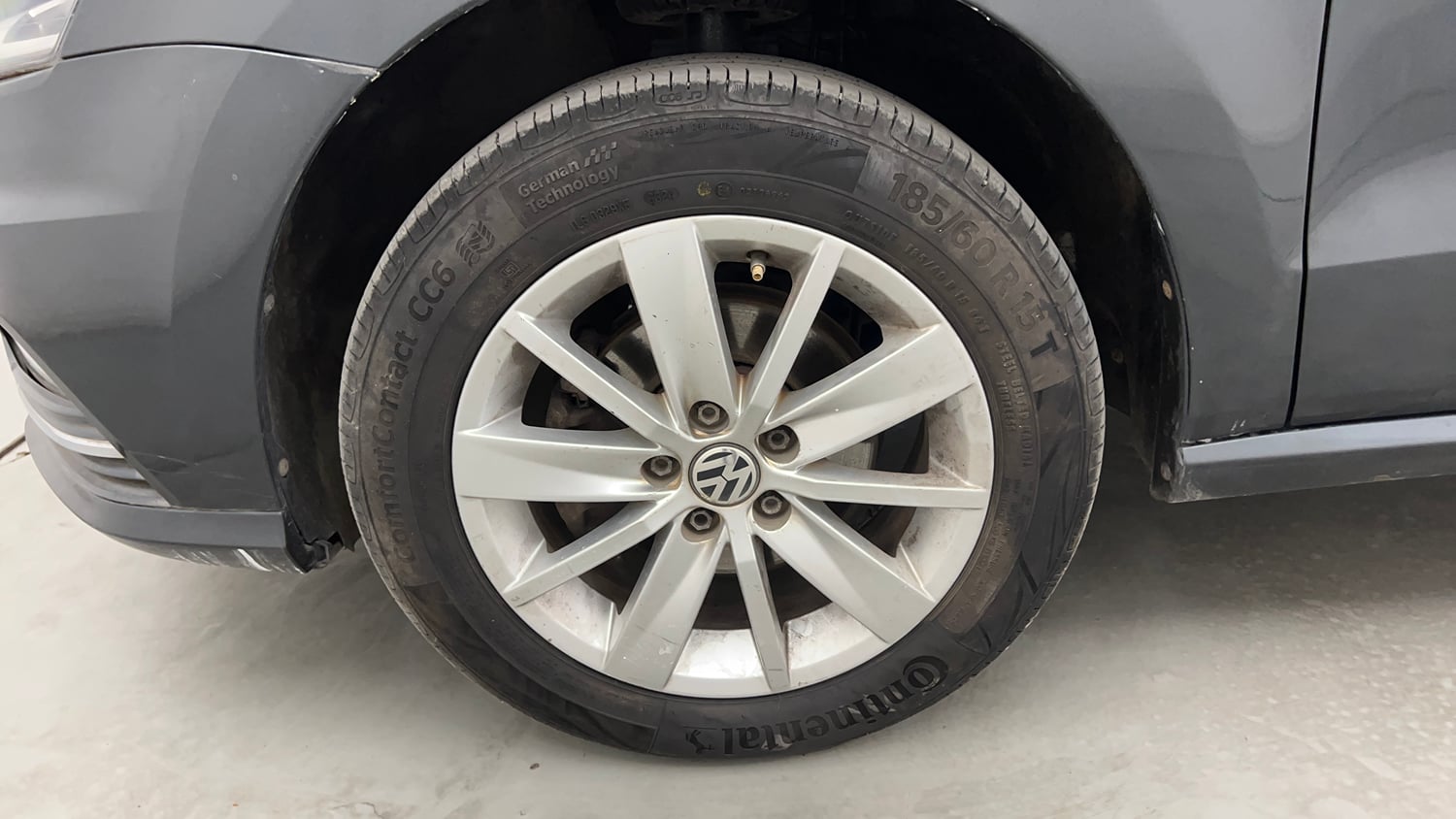 Used 2016 Volkswagen Ameo Highline1.2L (P) Petrol Manual tyres LEFT FRONT TYRE RIM VIEW