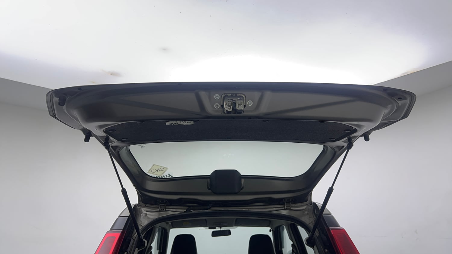 Used 2019 Maruti Suzuki Wagon R LXi (O) 1.0 CNG Cng Manual interior DICKY DOOR OPEN VIEW