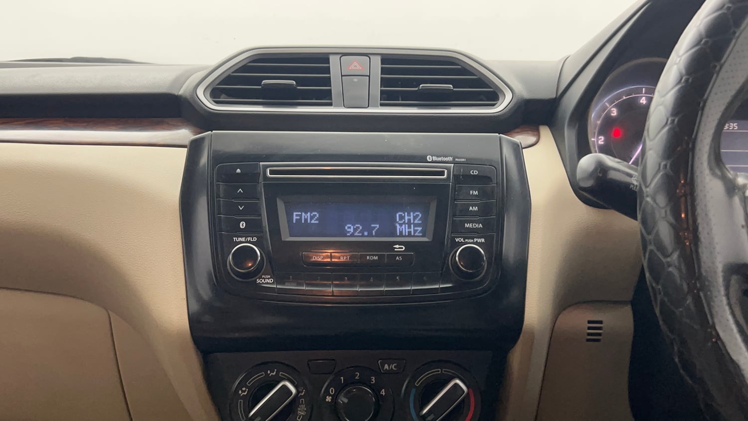 Used 2019 Maruti Suzuki Dzire VDi Diesel Manual top_features Integrated (in-dash) music system
