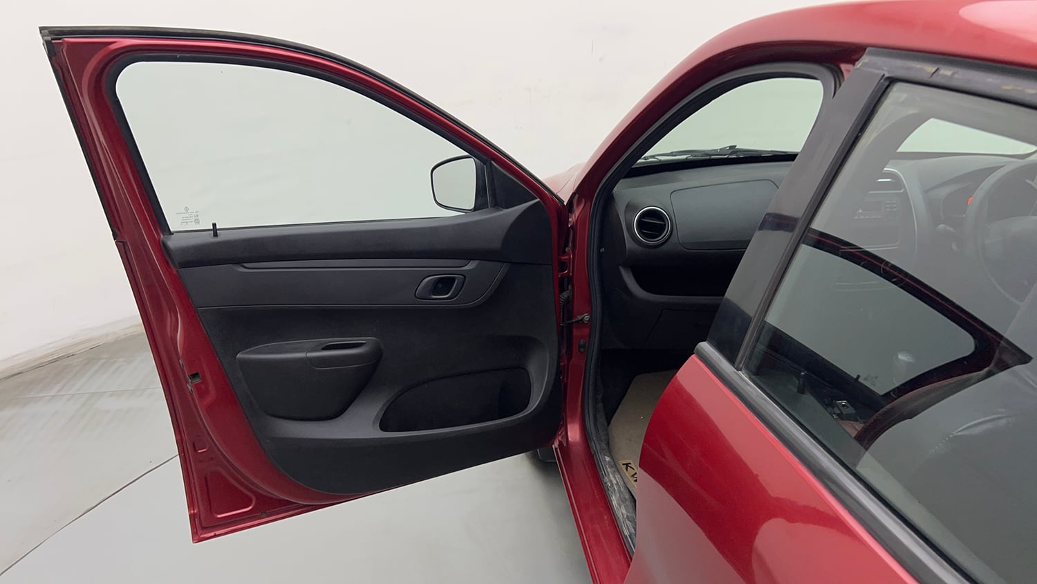 Used 2018 Renault Kwid RXL Petrol Manual interior LEFT FRONT DOOR OPEN VIEW
