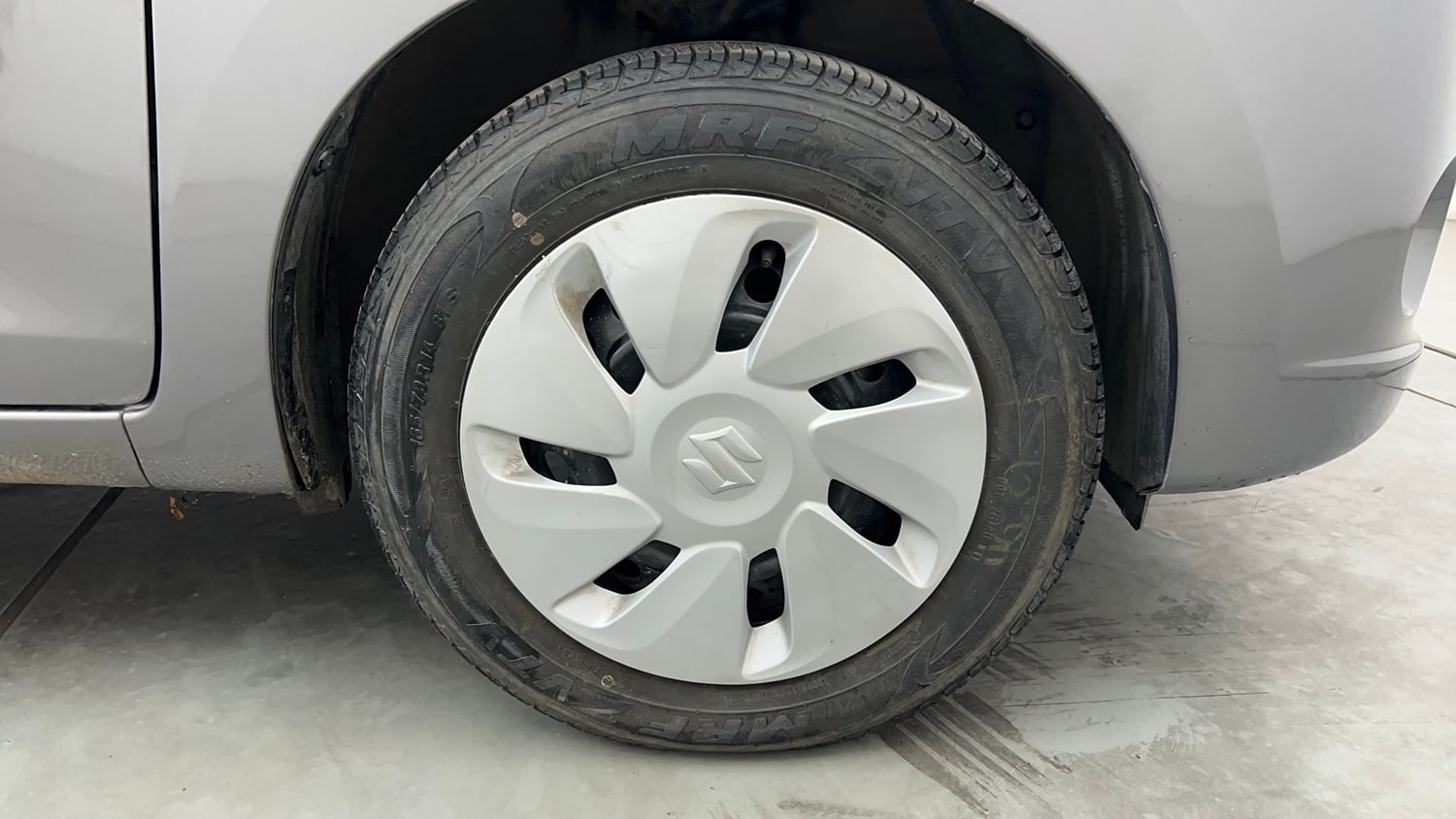 Used 2017 Maruti Suzuki Celerio ZXI (O) AMT Petrol Automatic tyres RIGHT FRONT TYRE RIM VIEW