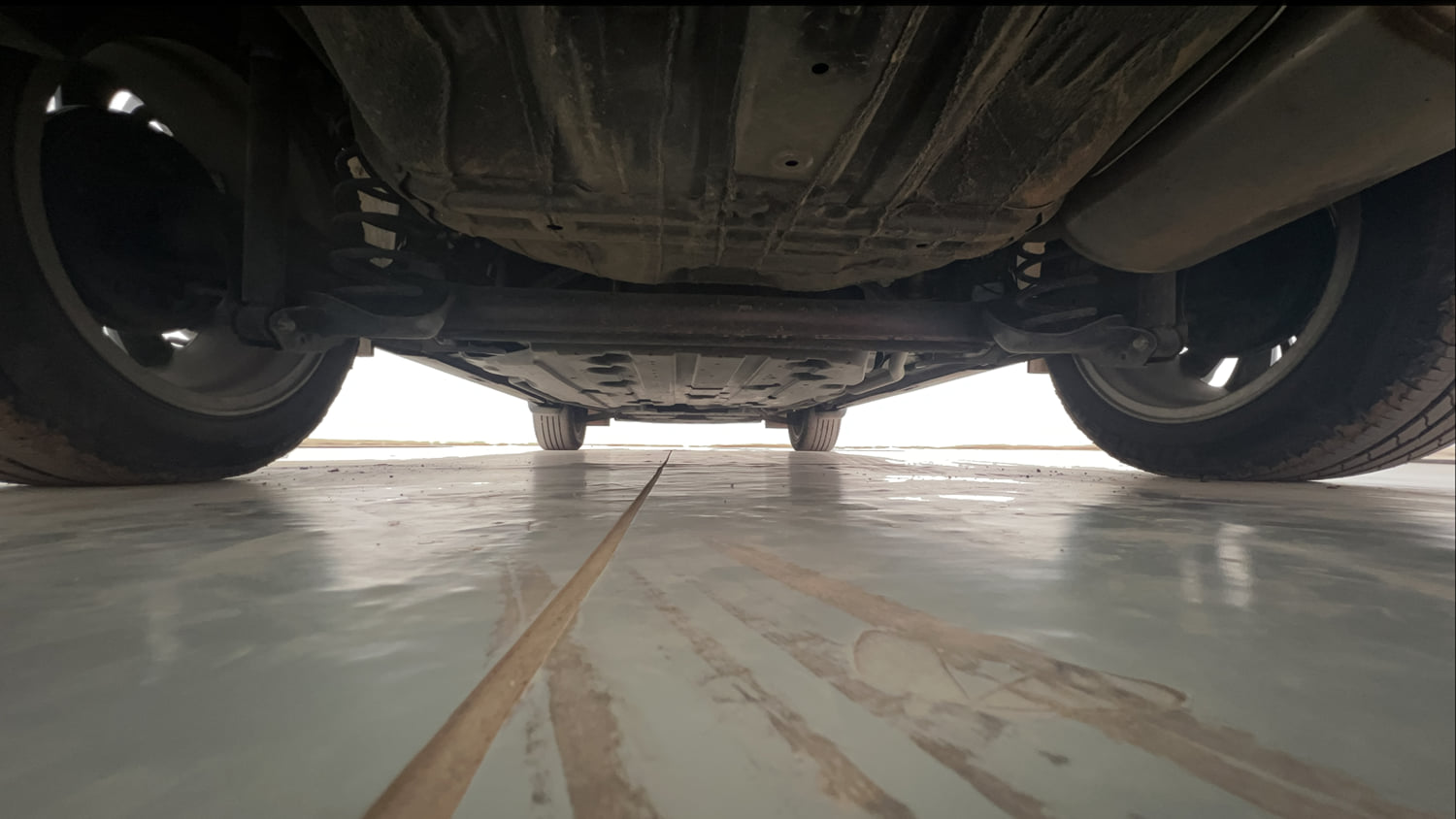 Used 2025 Honda Elevate Black Edition ZX MT Petrol Manual extra REAR UNDERBODY VIEW (TAKEN FROM REAR)