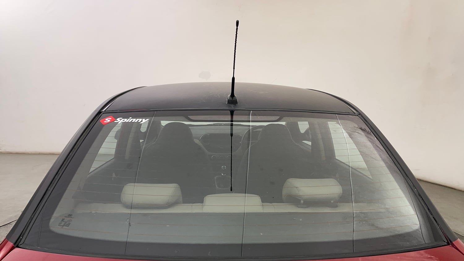 Used 2014 Hyundai Xcent S 1.2 (O) Petrol Manual exterior BACK WINDSHIELD VIEW