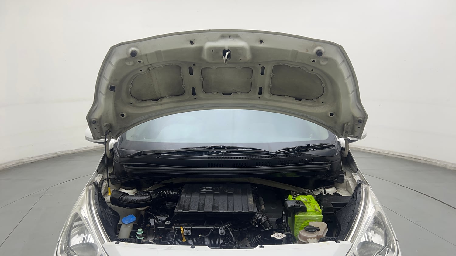 Used 2016 Hyundai Grand i10 Asta 1.2 Kappa VTVT Petrol Manual engine ENGINE & BONNET OPEN FRONT VIEW