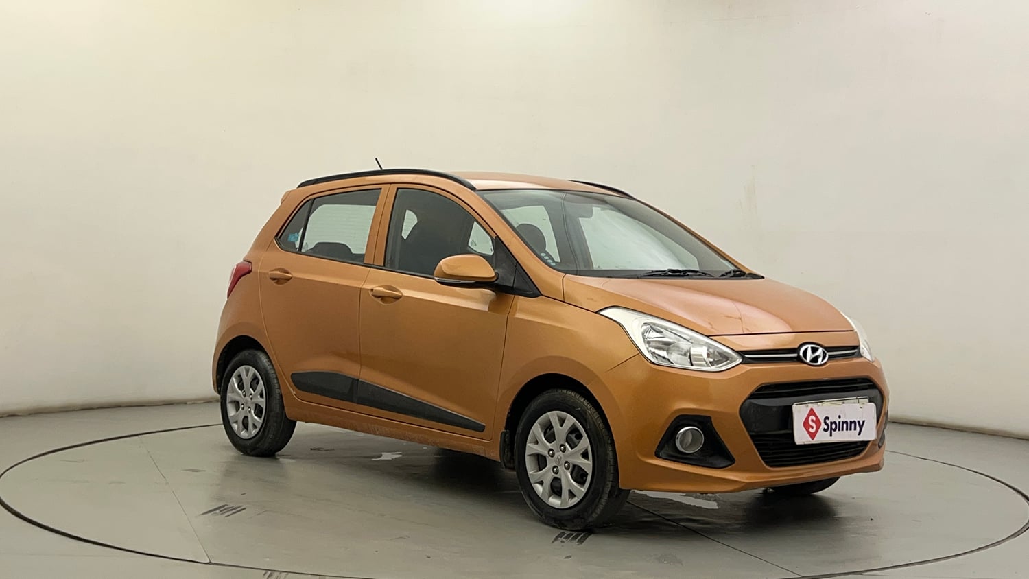 Used 2015 Hyundai Grand i10 Sportz 1.2 Kappa VTVT Petrol Manual exterior RIGHT FRONT CORNER VIEW