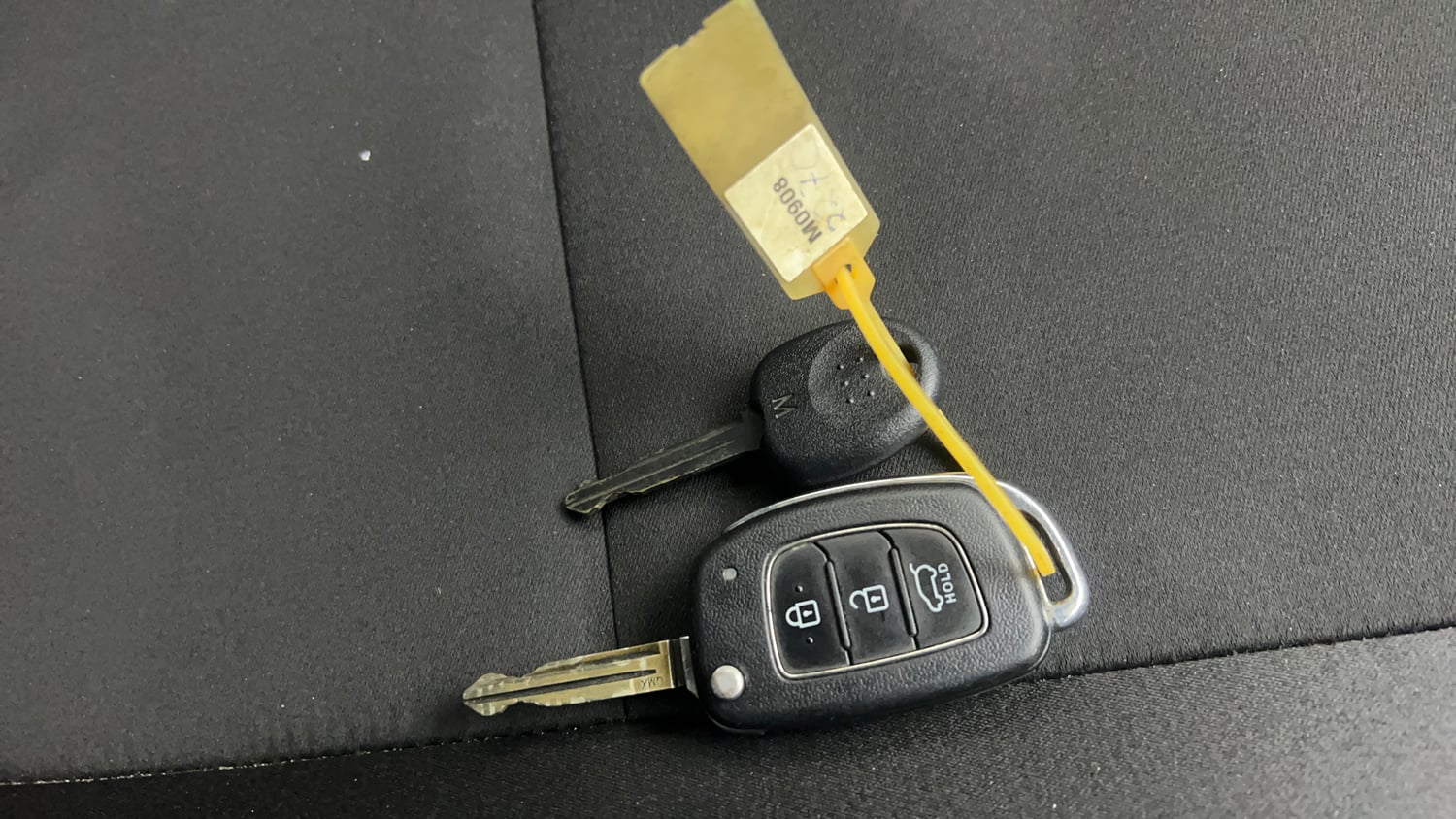 Used 2021 Hyundai i20 Sportz 1.2 MT Petrol Manual extra CAR KEY VIEW