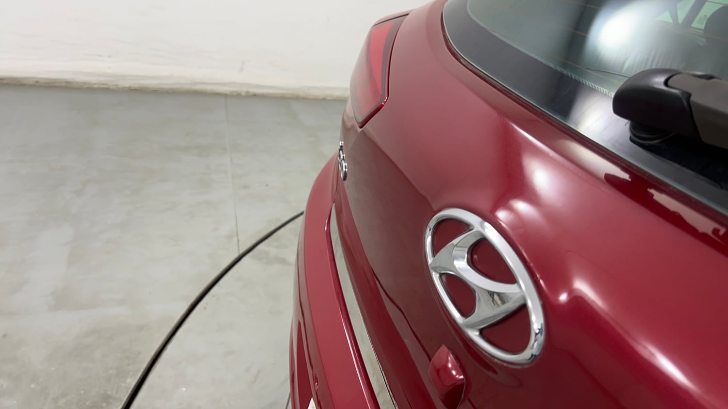 Used 2015 Hyundai Elite i20 Asta 1.2 Petrol Manual dents MINOR SCRATCH