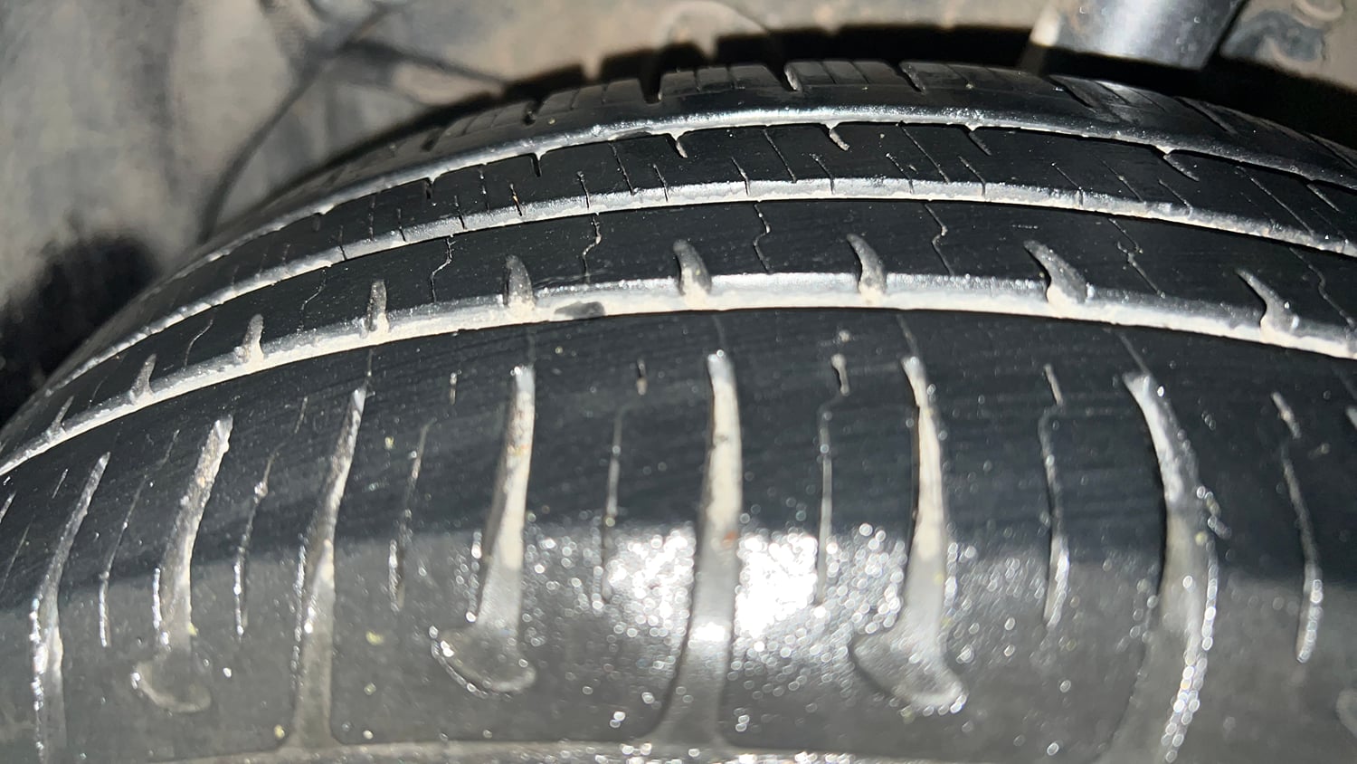 Used 2020 Hyundai Grand i10 Sportz 1.2 Kappa VTVT Petrol Manual tyres LEFT FRONT TYRE TREAD VIEW