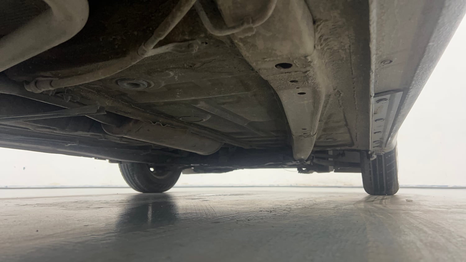 Used 2018 Maruti Suzuki Dzire VXi Petrol Manual extra REAR RIGHT UNDERBODY VIEW