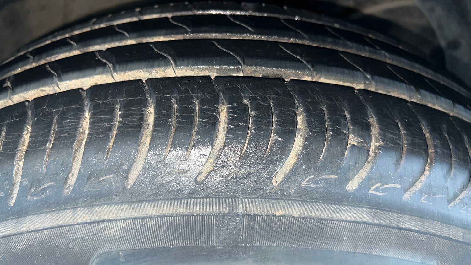 Used 2021 Maruti Suzuki Baleno Delta Petrol Manual tyres RIGHT FRONT TYRE TREAD VIEW