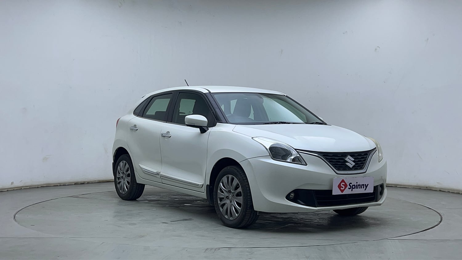 Used 2018 Maruti Suzuki Baleno Zeta 1.2 Petrol Manual exterior RIGHT FRONT CORNER VIEW