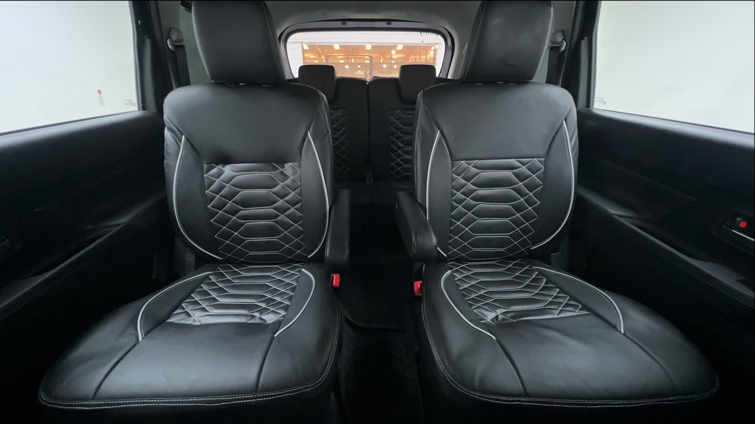 Used 2023 Maruti Suzuki XL6 Alpha AT Petrol Petrol Automatic interior REAR SEAT CONDITION VIEW