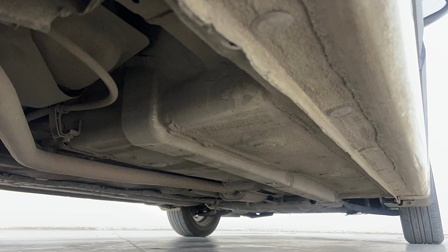 Used 2014 Hyundai Grand i10 Asta 1.2 Kappa VTVT (O) Petrol Manual extra REAR RIGHT UNDERBODY VIEW