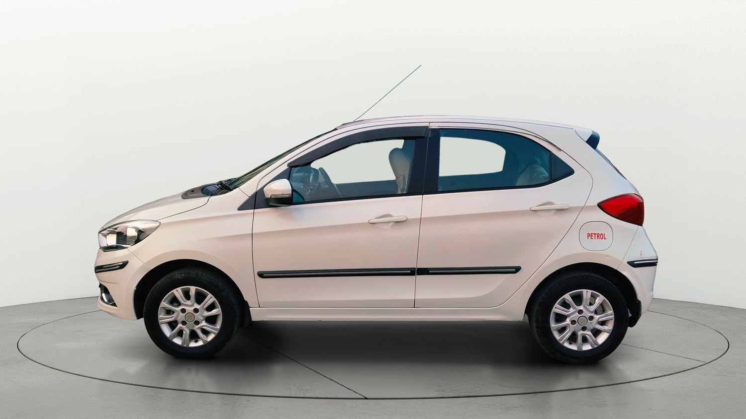Used 2018 Tata Tiago Revotron XZA Petrol Automatic exterior LEFT SIDE VIEW
