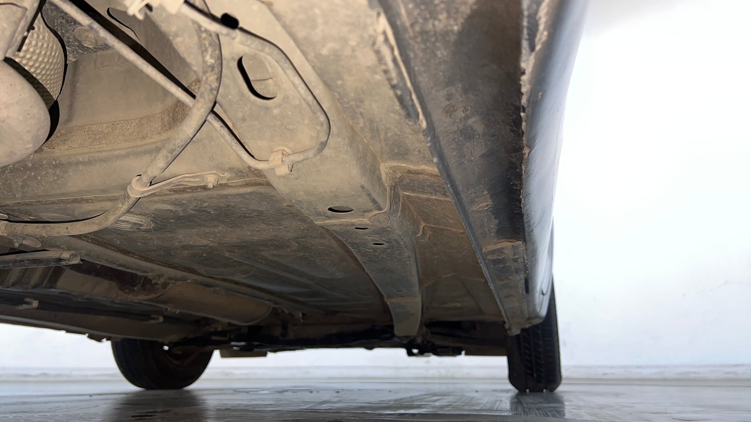 Used 2018 Maruti Suzuki Swift VXi Petrol Manual extra REAR RIGHT UNDERBODY VIEW