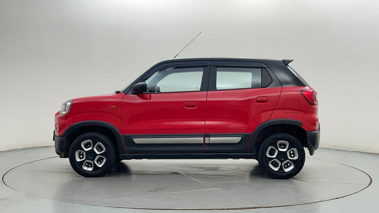 Used 2023 Maruti Suzuki S-Presso Vxi Plus Petrol Manual exterior LEFT SIDE VIEW