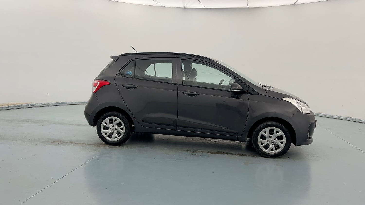 Used 2020 Hyundai Grand i10 Sportz 1.2 Kappa VTVT Petrol Manual exterior RIGHT SIDE VIEW