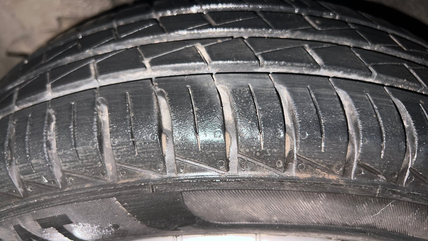 Used 2023 Renault Kwid CLIMBER AMT Urban Night Limited Edition Petrol Automatic tyres LEFT FRONT TYRE TREAD VIEW