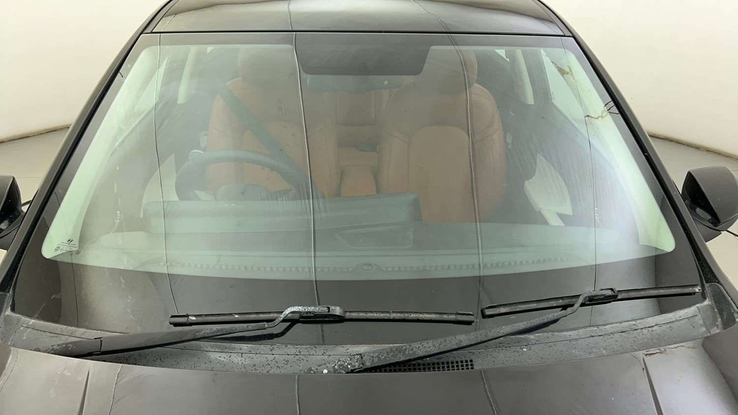 Used 2024 Hyundai Verna SX 1.5 Petrol MT Petrol Manual exterior FRONT WINDSHIELD VIEW