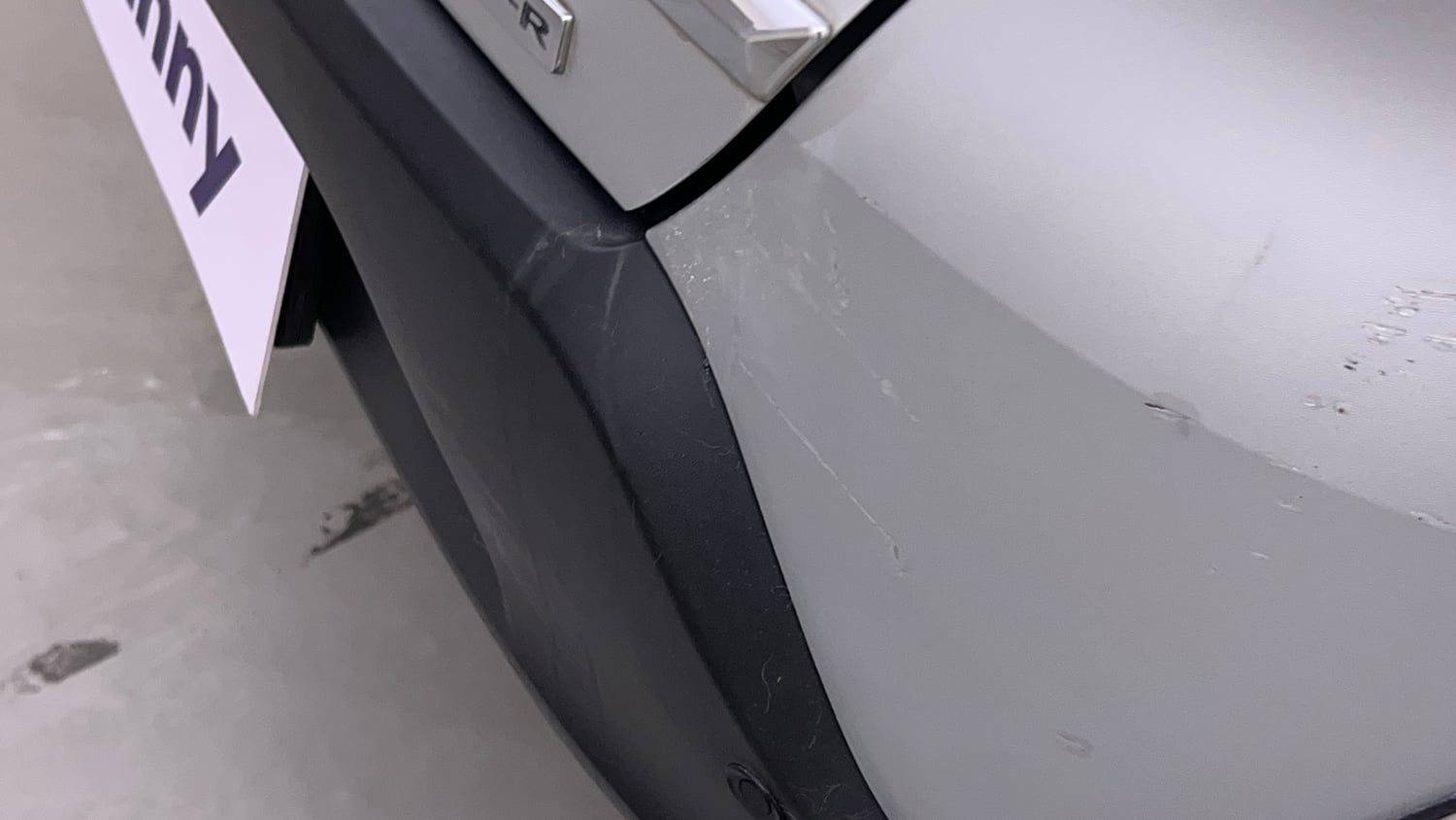 Used 2017 Renault Kwid 1.0 RXT AMT Petrol Automatic dents MINOR SCRATCH