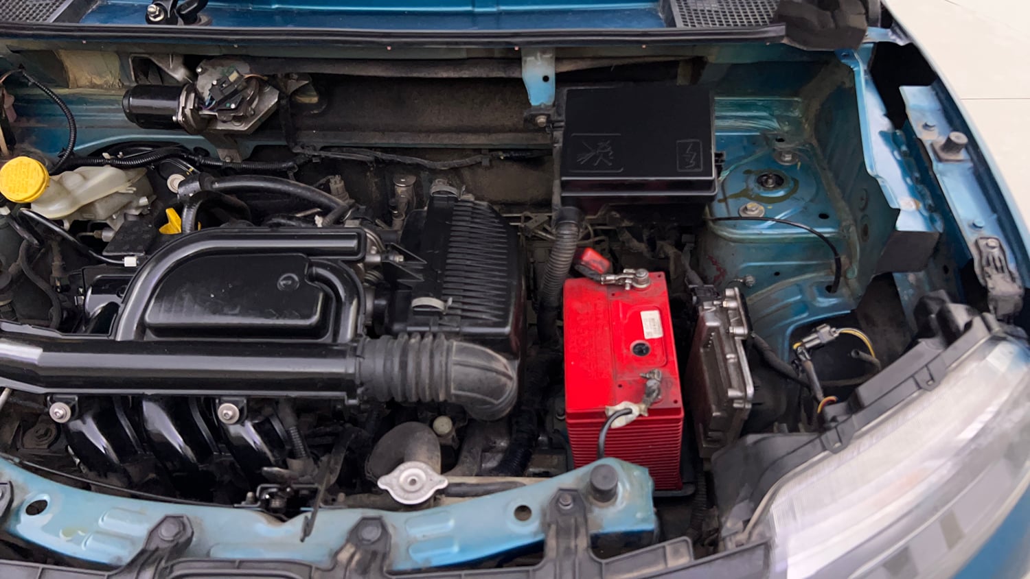 Used 2022 Renault Kwid RXT 1.0 AMT Petrol Automatic engine ENGINE LEFT SIDE VIEW