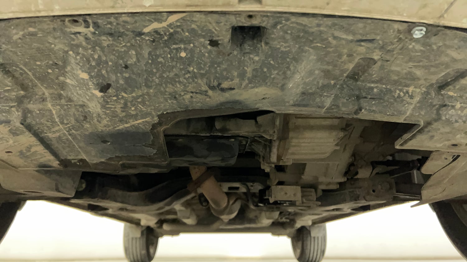 Used 2022 Tata Nexon XZA Plus Diesel Diesel Automatic extra FRONT LEFT UNDERBODY VIEW