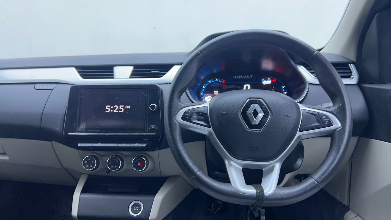 Used 2023 Renault Triber RXZ EASY-R AMT Petrol Automatic interior STEERING VIEW