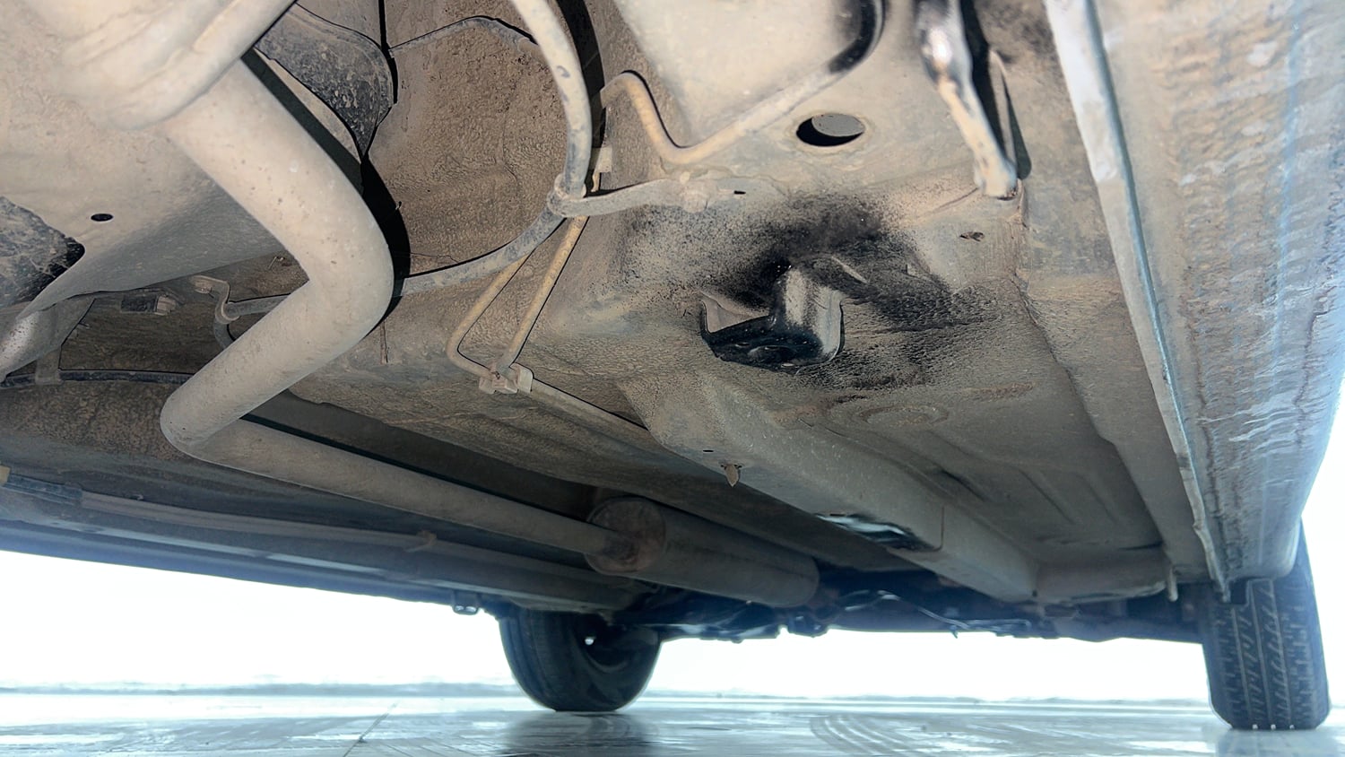 Used 2016 Maruti Suzuki Celerio VXi CNG Cng Manual extra REAR RIGHT UNDERBODY VIEW