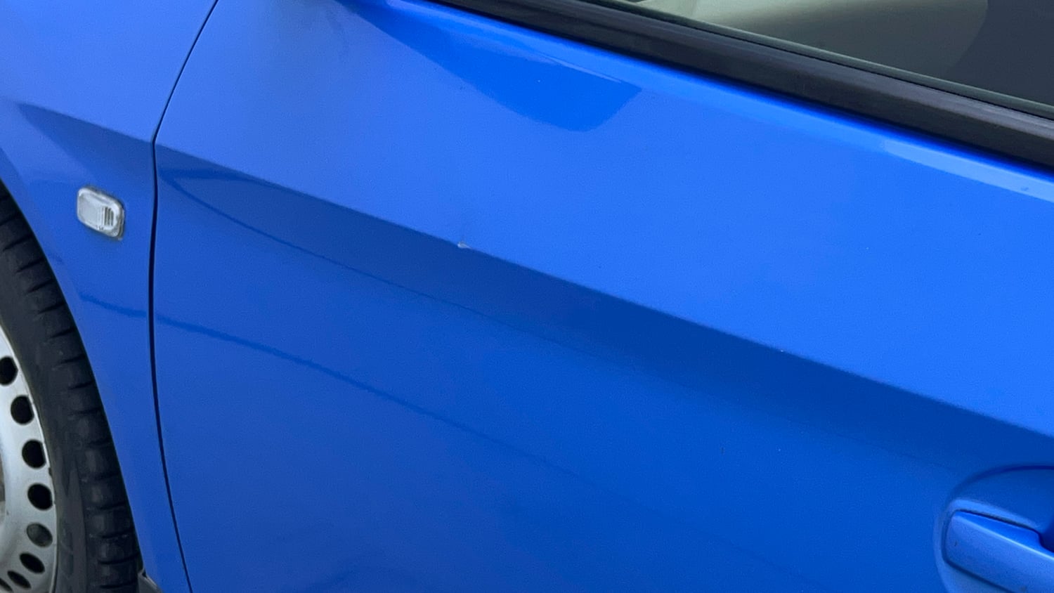 Used 2014 Honda Brio EX MT Petrol Manual dents MINOR DENT
