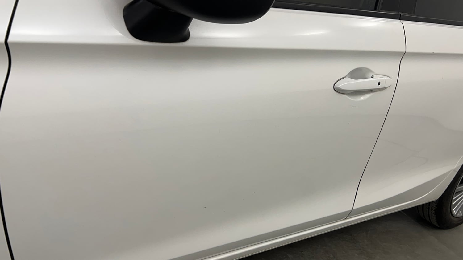 Used 2023 Honda City V CVT Petrol Petrol Automatic dents MINOR SCRATCH