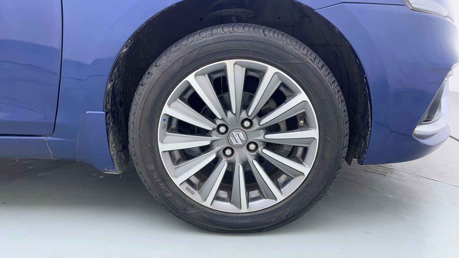 Used 2018 Maruti Suzuki Ciaz Alpha Hybrid 1.5 Petrol Manual tyres RIGHT FRONT TYRE RIM VIEW