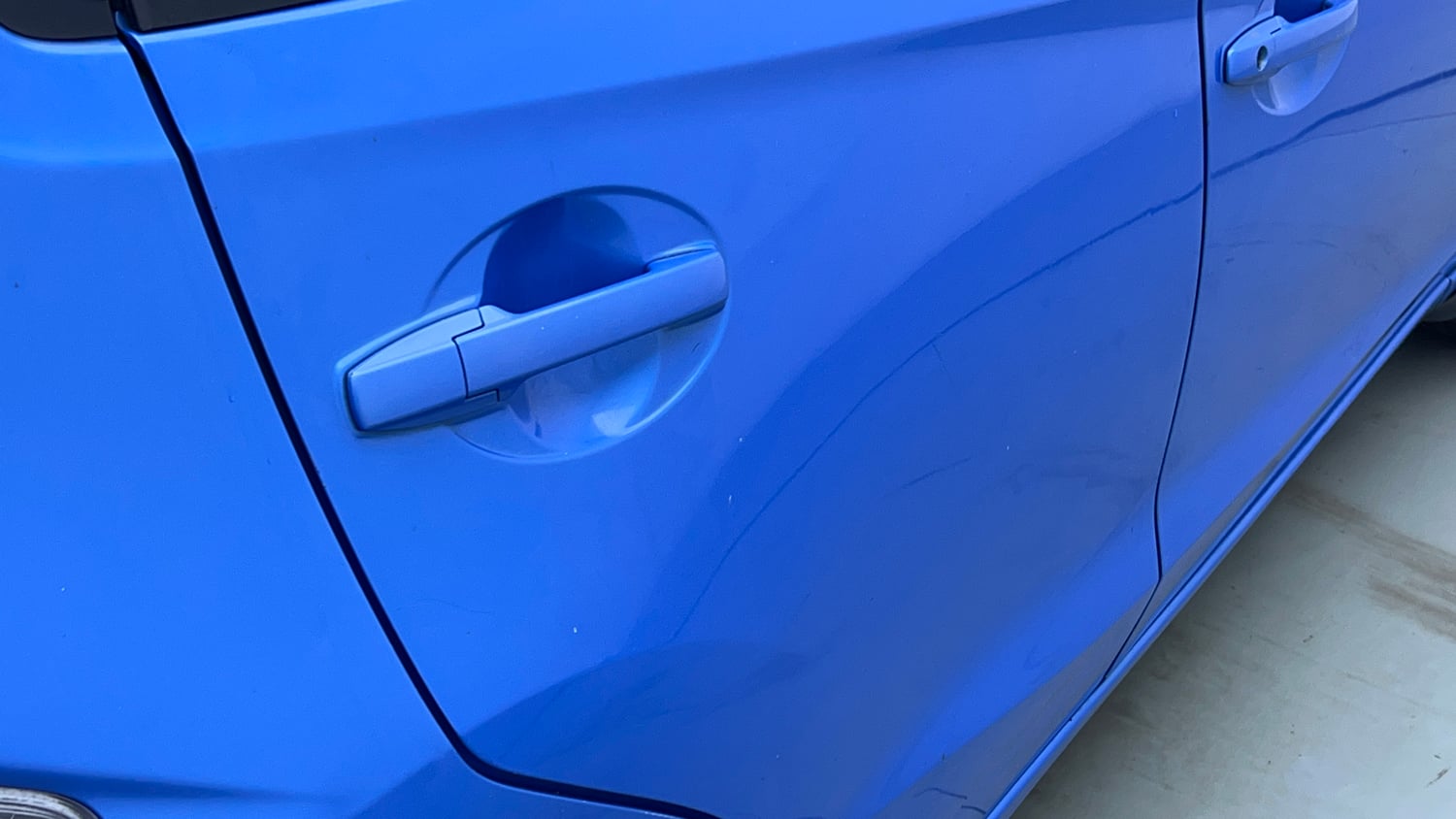 Used 2014 Honda Brio EX MT Petrol Manual dents MINOR SCRATCH