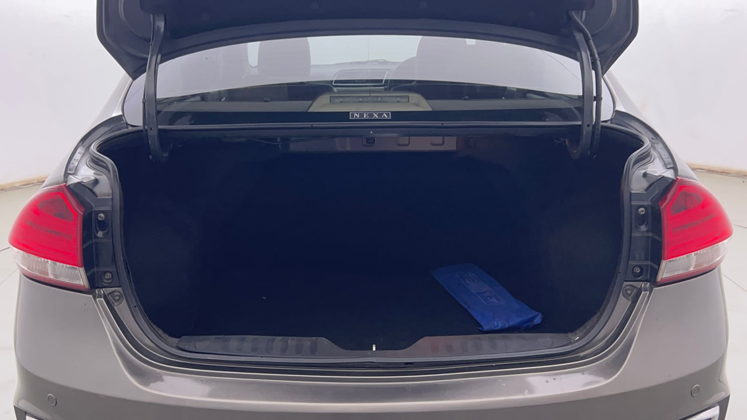 Used 2021 Maruti Suzuki Ciaz Alpha 1.5 Petrol Manual interior DICKY INSIDE VIEW