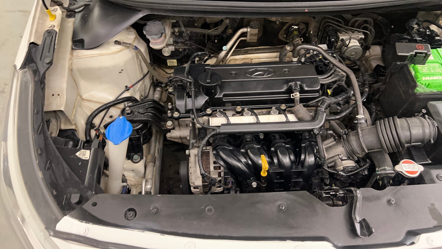 Used 2016 Hyundai Elite i20 Sportz 1.2 Petrol Manual engine ENGINE RIGHT SIDE VIEW