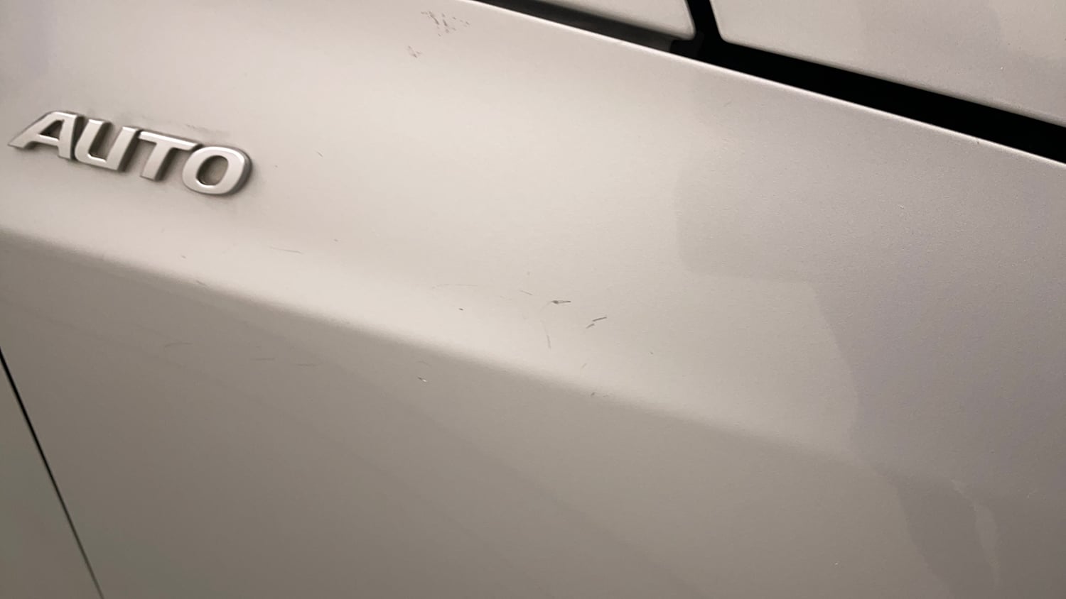 Used 2018 Hyundai Grand i10 Sportz AT 1.2 Kappa VTVT Petrol Automatic dents MINOR SCRATCH