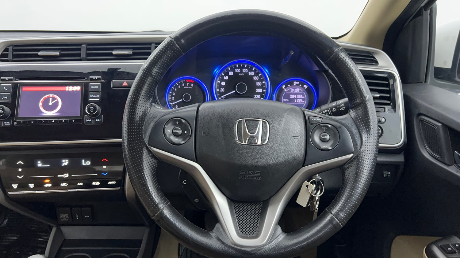 Used 2016 Honda City V Petrol Manual interior STEERING VIEW