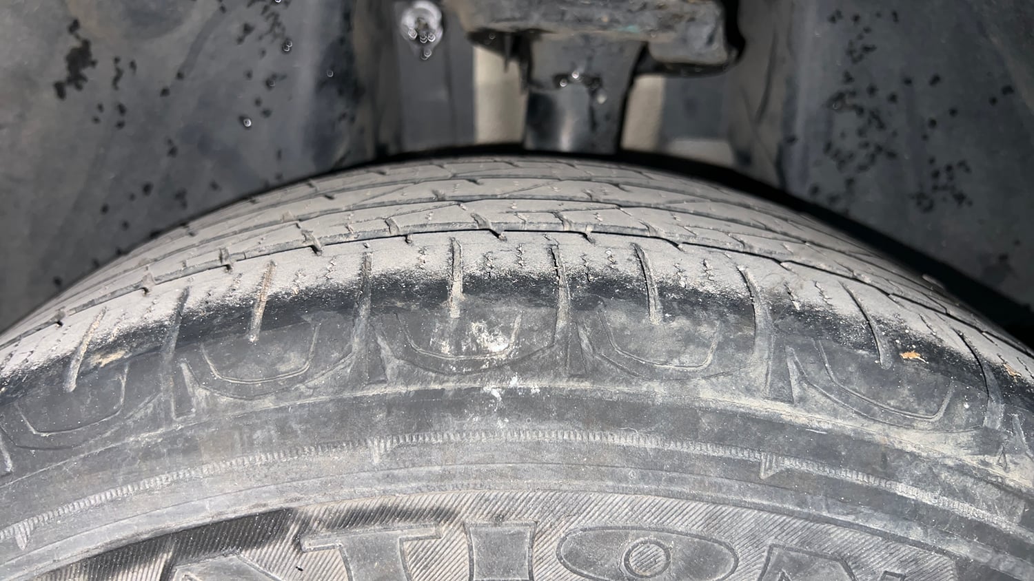 Used 2020 Jeep Compass Sport Plus 1.4 Petrol Petrol Manual tyres LEFT REAR TYRE TREAD VIEW