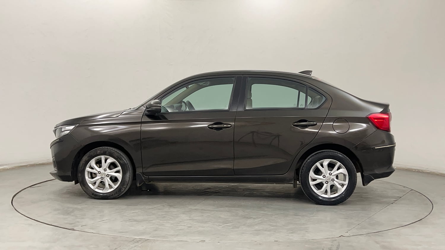 Used 2020 Honda Amaze 1.2 VX CVT Petrol Petrol Automatic exterior LEFT SIDE VIEW