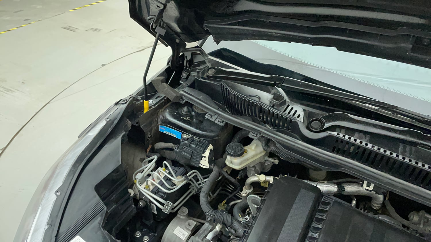 Used 2023 Tata Nexon XZA Plus LUXS Diesel Red Dark Edition Diesel Automatic engine ENGINE RIGHT SIDE HINGE & APRON VIEW