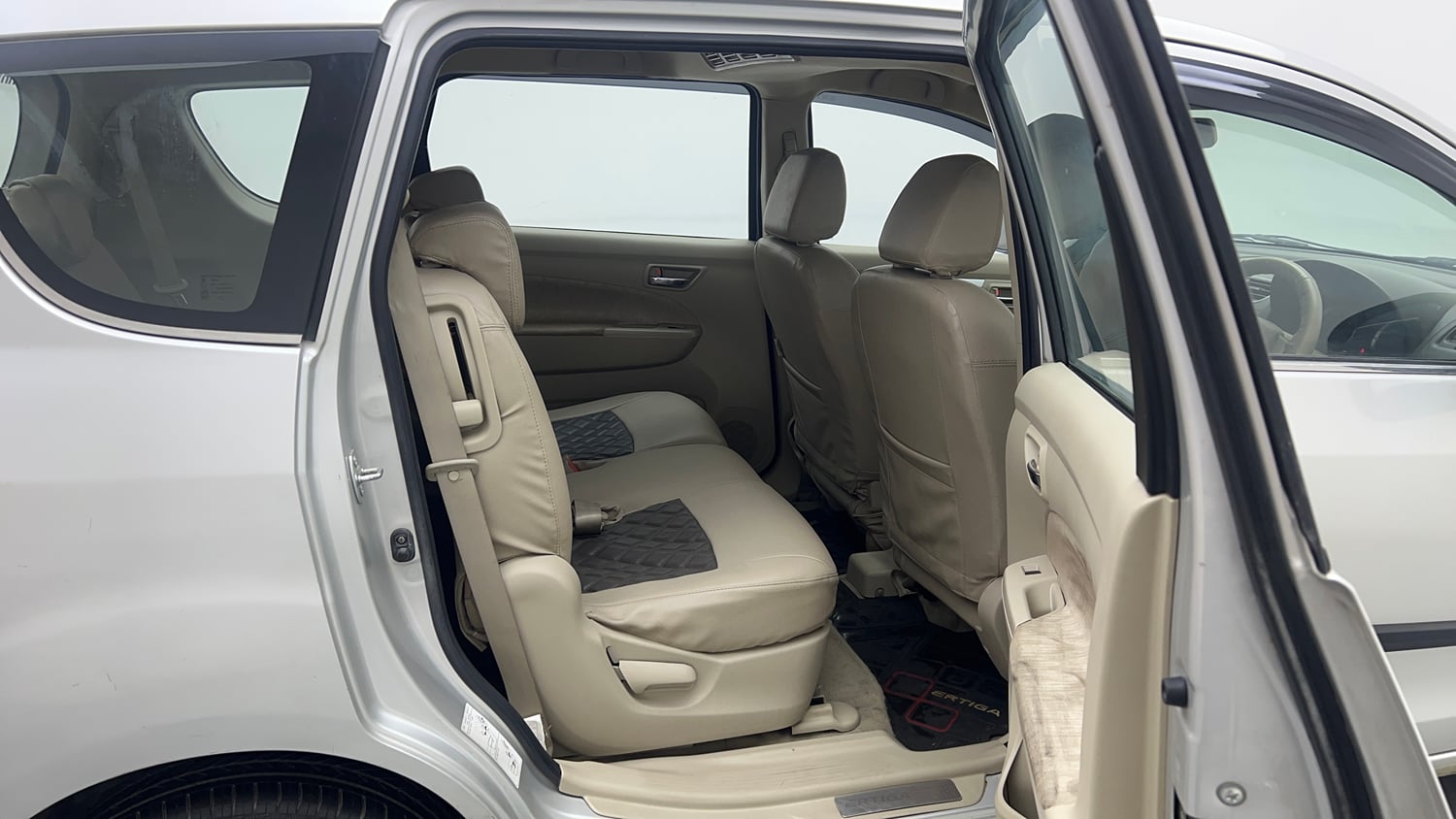 Used 2015 Maruti Suzuki Ertiga Vxi Petrol Manual interior RIGHT SIDE REAR DOOR CABIN VIEW