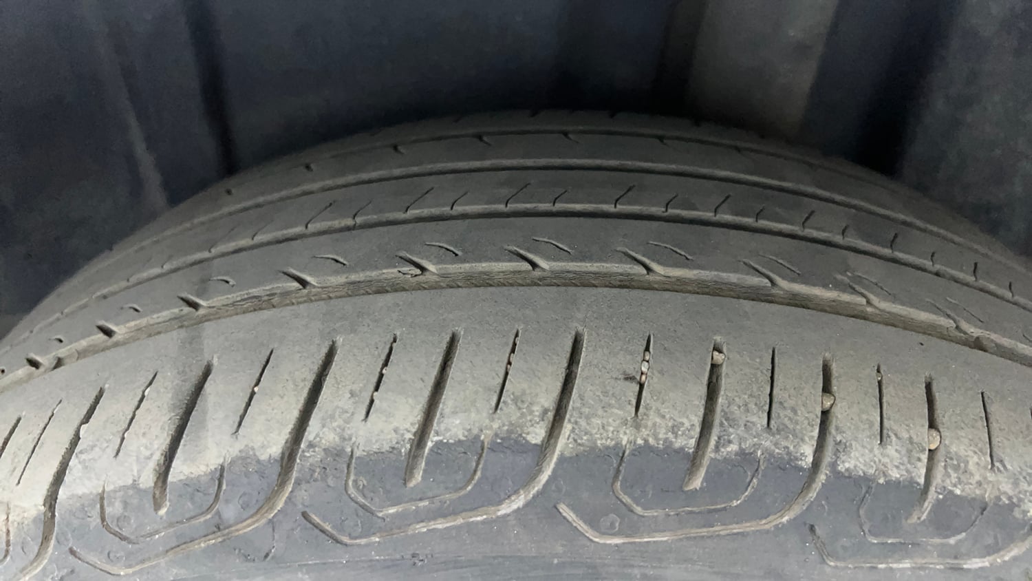 Used 2022 Volkswagen Virtus GT Plus 1.5 TSI EVO DSG Petrol Automatic tyres LEFT REAR TYRE TREAD VIEW