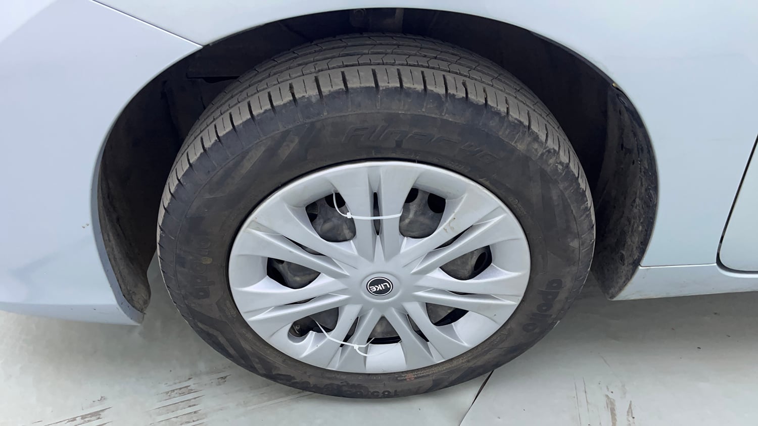 Used 2024 Toyota Glanza S AMT Petrol Automatic tyres LEFT FRONT TYRE RIM VIEW
