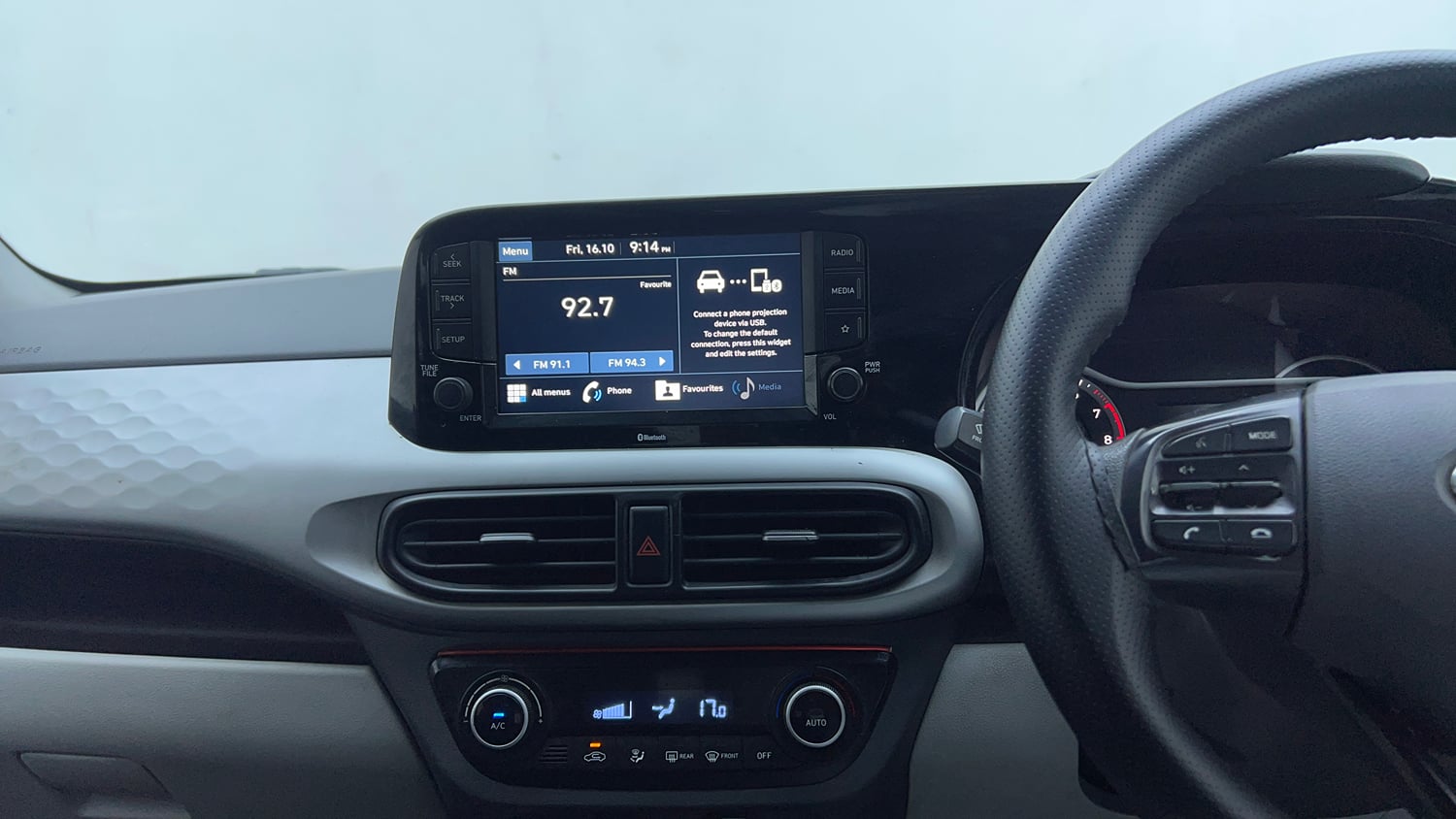 Used 2020 Hyundai Grand i10 Nios Sportz 1.2 Kappa VTVT Petrol Manual top_features Touch screen infotainment system