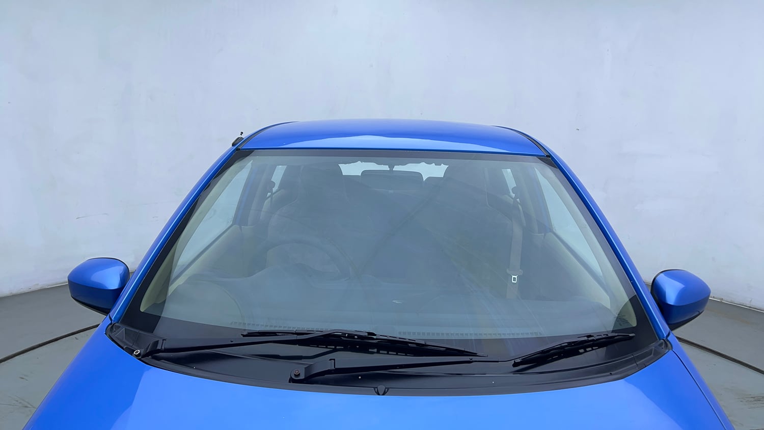 Used 2014 Honda Brio EX MT Petrol Manual exterior FRONT WINDSHIELD VIEW