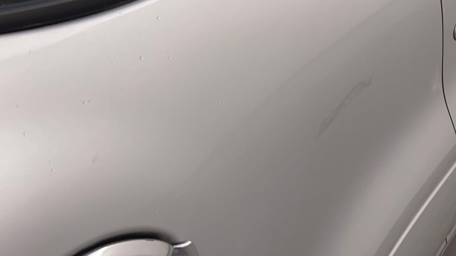 Used 2017 Renault Kwid 1.0 RXT AMT Petrol Automatic dents MINOR SCRATCH