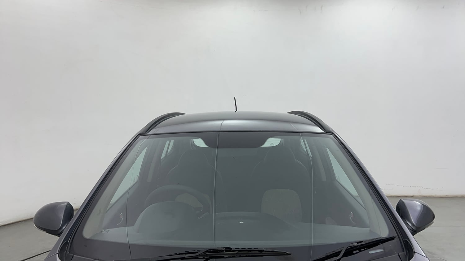 Used 2014 Hyundai Grand i10 Asta 1.2 Kappa VTVT (O) Petrol Manual exterior FRONT WINDSHIELD VIEW